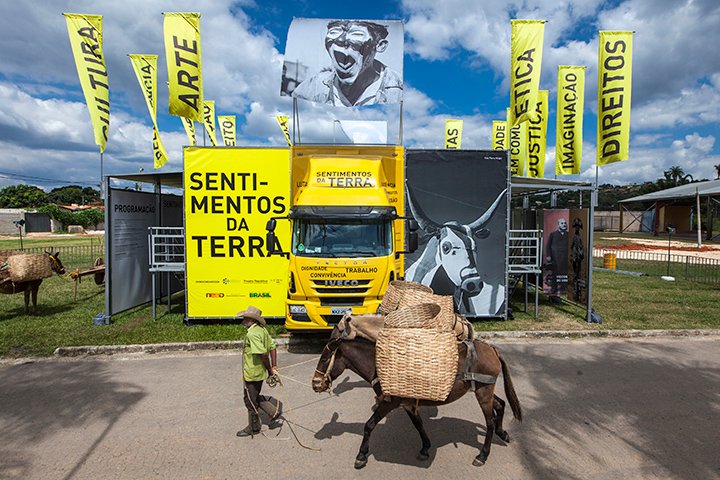 PROJETO REPUBLICA - Caminhão Museu SENTIMENTOS DA TERRA
