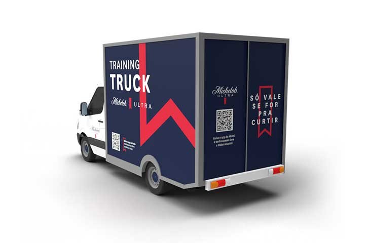 julia-sampaio-designer_truck-michelob_03