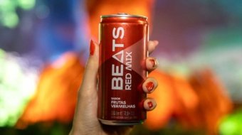 julia-sampaio_beats-red-mix-caranval_03