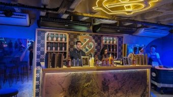 julia-sampaio-designer_bar-chivas_-camarote-arara_03