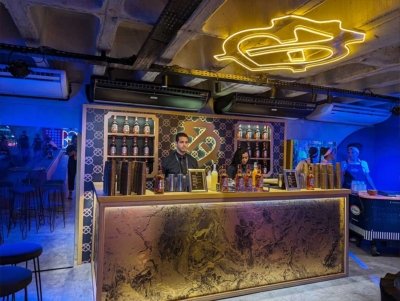 julia-sampaio-designer_bar-chivas_-camarote-arara_03