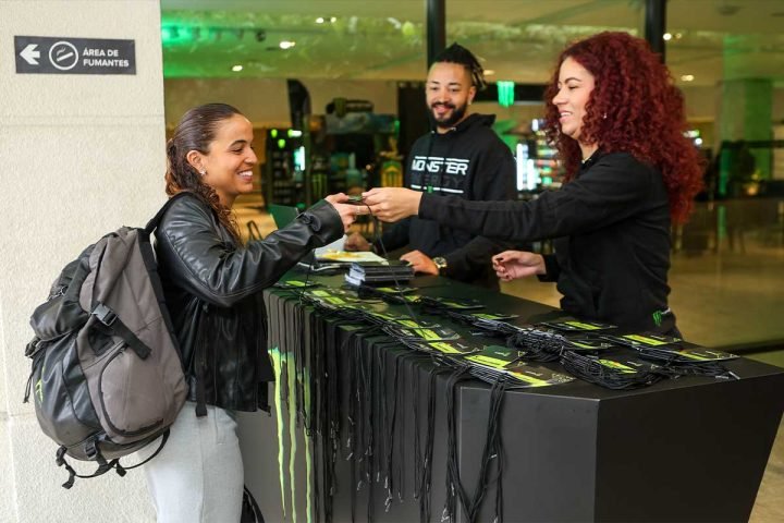 julia-sampaio-designer-monster-BP_0