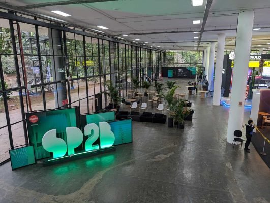 julia-sampaio-designer-sp2b-business-area-05