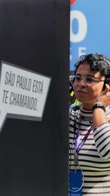 julia-sampaio-designer-sp2b-no-sxsw-telefone_01