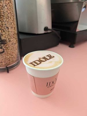 julia-sampaio-designer_cafeteria-idole_17