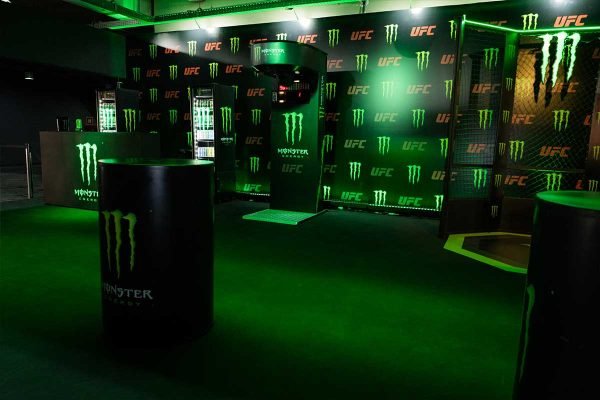 julia-sampaio-designer_monster-UFC_06