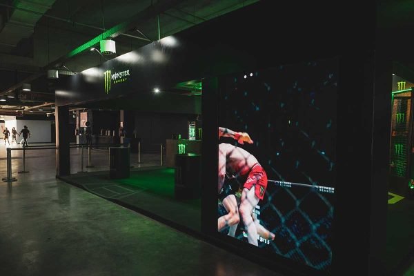 julia-sampaio-designer_monster-UFC_07