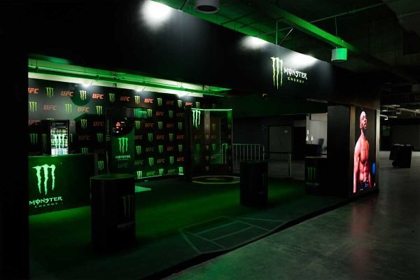 julia-sampaio-designer_monster-UFC_09